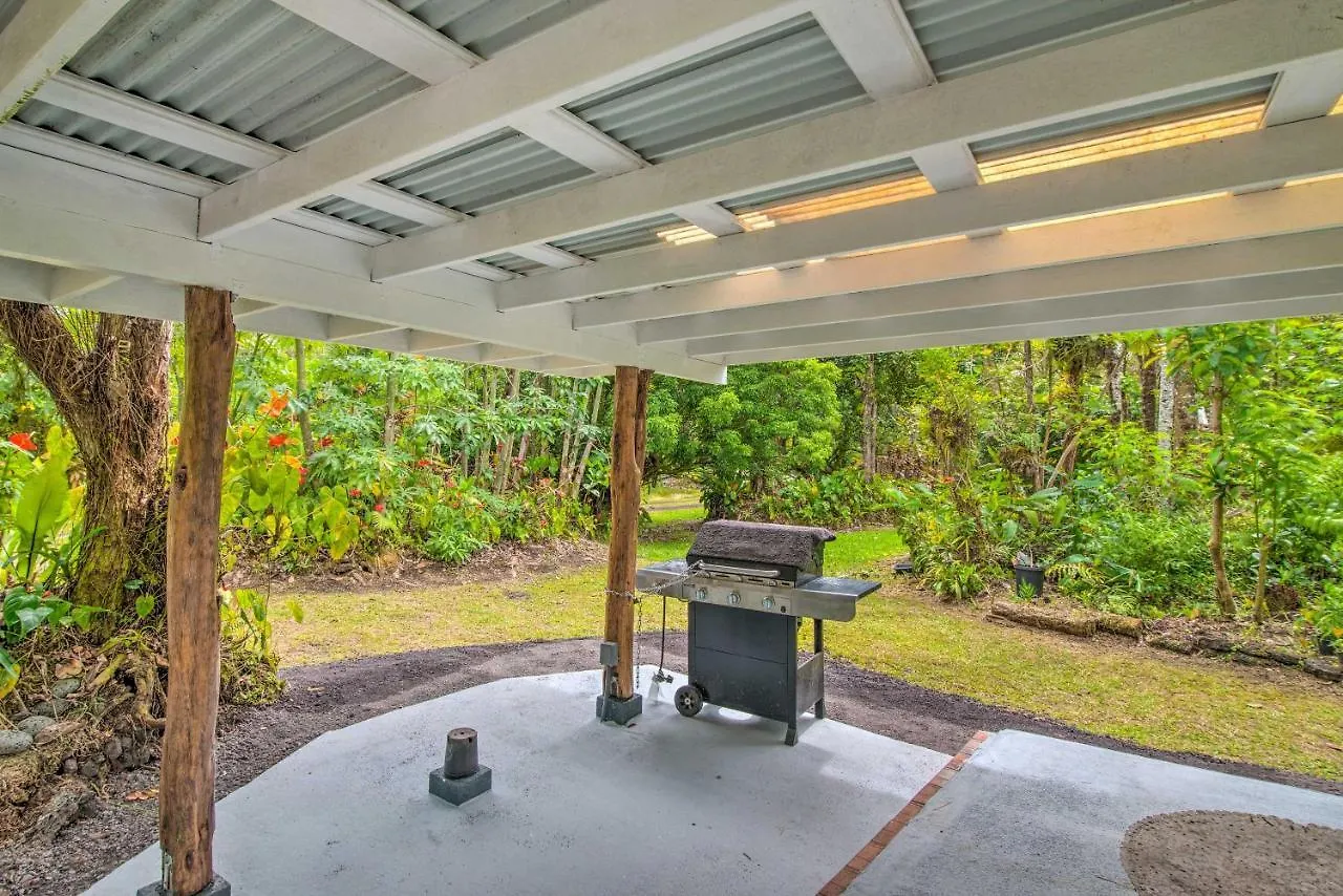 Cozy Pahoa Hideaway Near Black-Sand Beaches! Apartment
